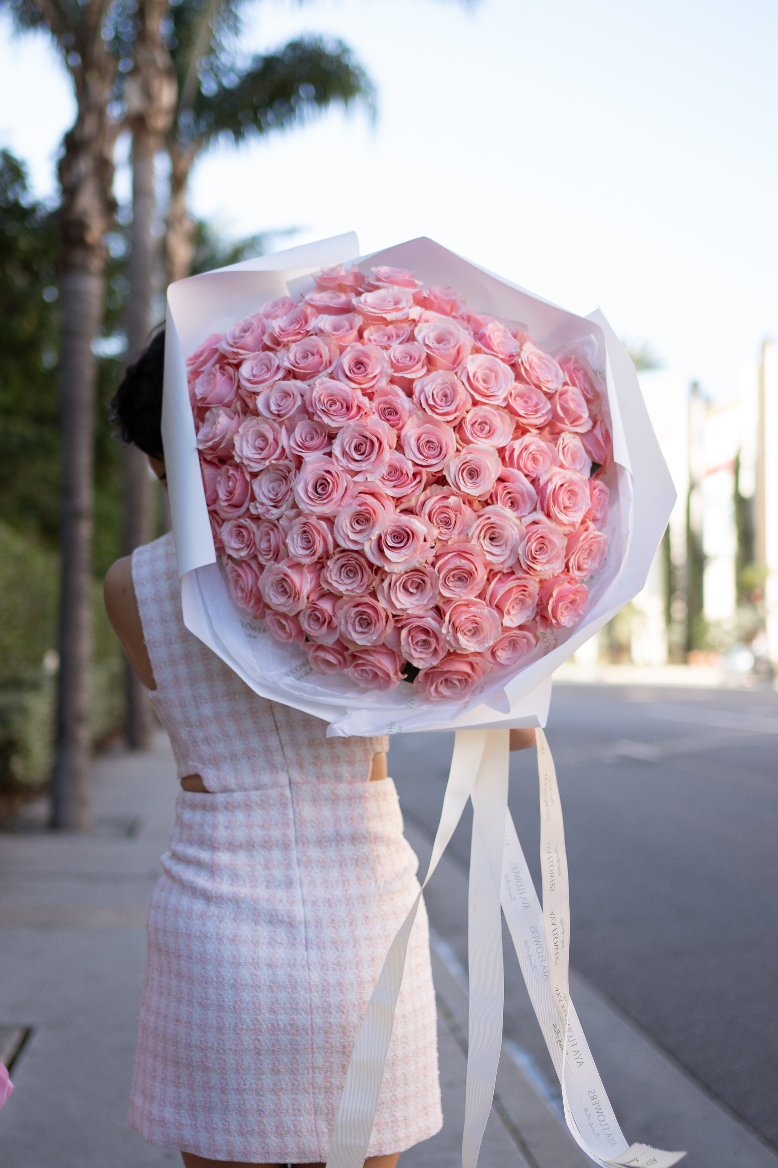 Bouquet No. 1008 Pink roses - by floral design Aya Flowers
