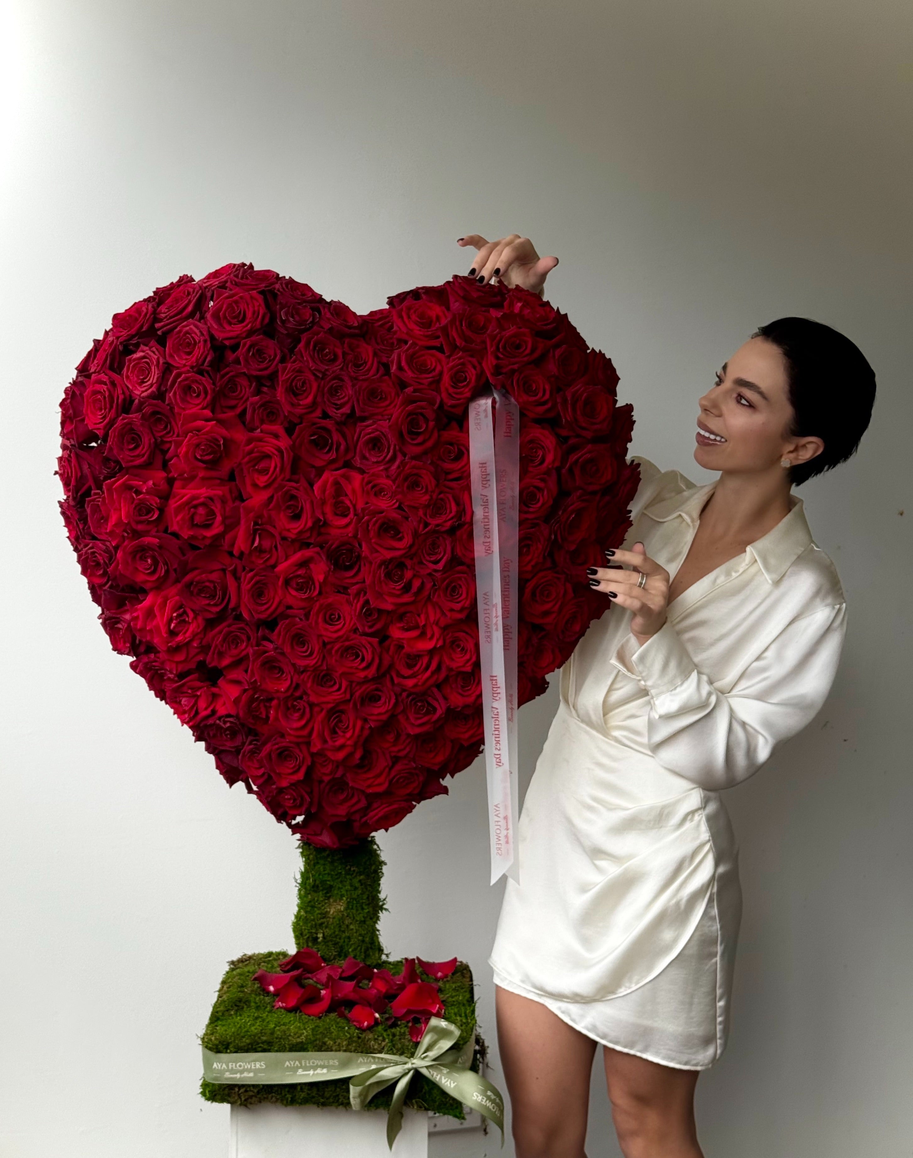 No.10  The Grand Love